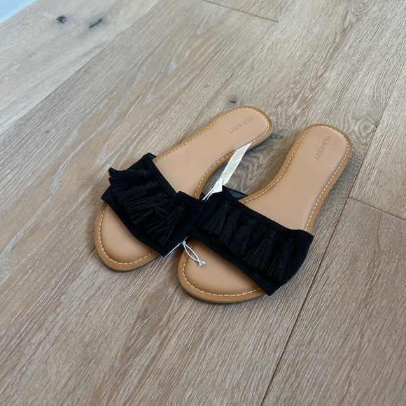 Old Navy Black and Tan Tassel Sandals Women’s Size 7.5 NWT - Picture 1 of 11